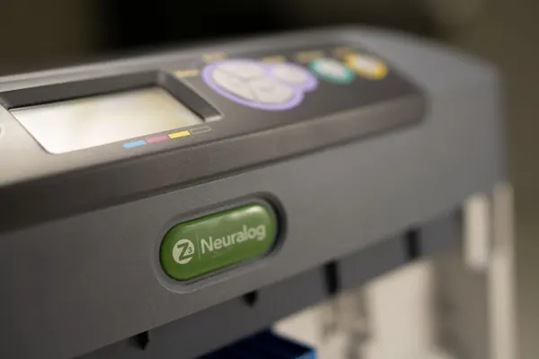 Neuralog Z3 front operator panel